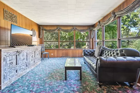 886 S 2nd Ave, Des Plaines, IL 60016 photo 10