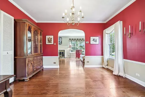886 S 2nd Ave, Des Plaines, IL 60016 photo 7