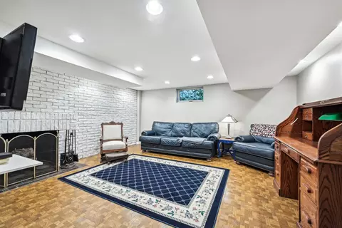 886 S 2nd Ave, Des Plaines, IL 60016 photo 38