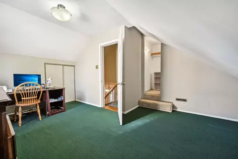 886 S 2nd Ave, Des Plaines, IL 60016 photo 24