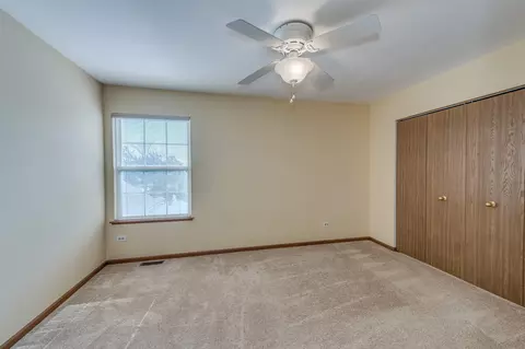Bedroom - 10 Stonegate Ct, Algonquin, IL 60102 photo 1 of 4