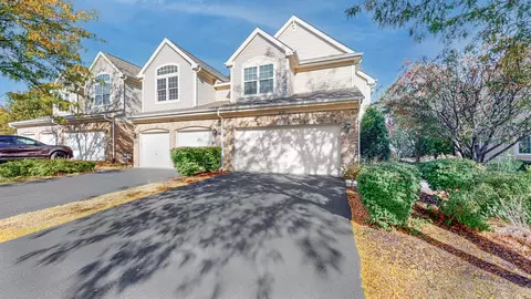 6139 Wingate Dr, Lisle, IL 60532