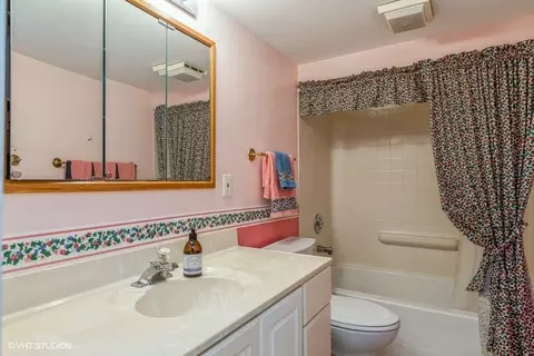 521 S 3rd St, West Dundee, IL 60118 photo 10