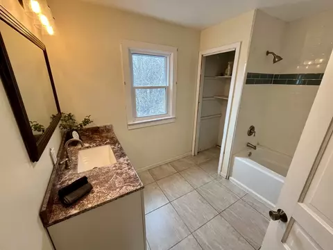 Bath - 355 Marengo Rd, Harvard, IL 60033 photo 1 of 3