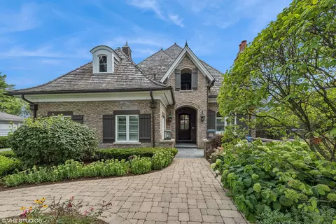929 S Beverly Ln, Arlington Heights, IL 60005