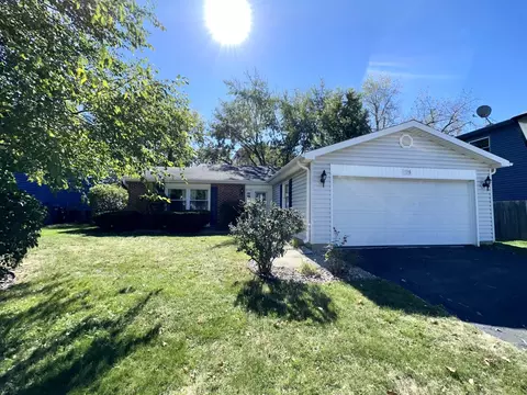 196 Coachlite Trl, Carol Stream, IL 60188