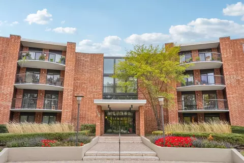 1405 E Central Rd #316B, Arlington Heights, IL 60005
