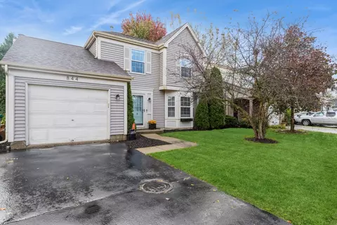 844 Cambridge Dr, Grayslake, IL 60030