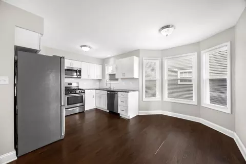 Kitchen - 1027 Bentley Ln, Bartlett, IL 60103 photo 1 of 1