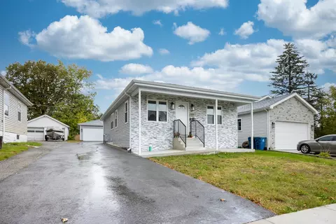 1809 Cora St, Crest Hill, IL 60403