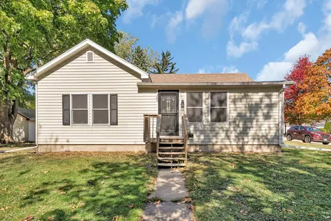 300 W South St, Dwight, IL 60420