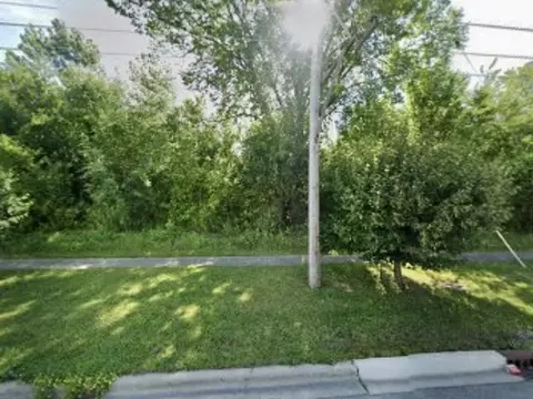 1017 Northwestern Ave, Gurnee, IL 60031