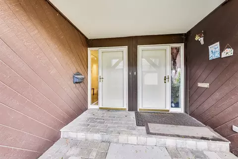 1625 Winnetka Rd, Glenview, IL 60025 photo 3
