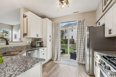 Kitchen - 2901 Falling Waters Ln, Lindenhurst, IL 60046 photo 1 of 1