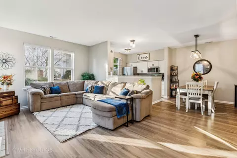 Living - 2901 Falling Waters Ln, Lindenhurst, IL 60046 photo 1 of 1