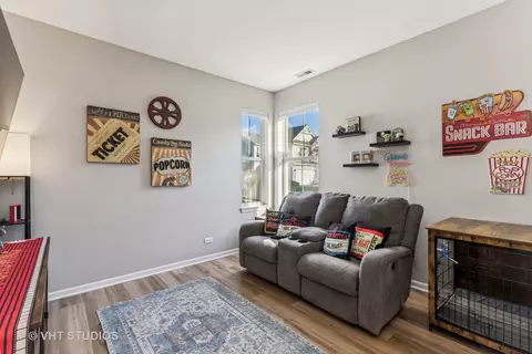 Other - 2901 Falling Waters Ln, Lindenhurst, IL 60046 photo 4 of 5