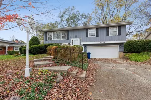 5722 Dover Dr, Lisle, IL 60532