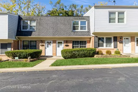 151 E Palatine Rd #5, Palatine, IL 60067