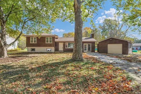 402 S Water St, Saint Joseph, IL 61873