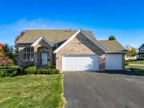 1285 Dixie Trl, Rockton, IL 61072