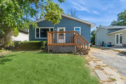 1219 Sunset Dr, Round Lake Beach, IL 60073