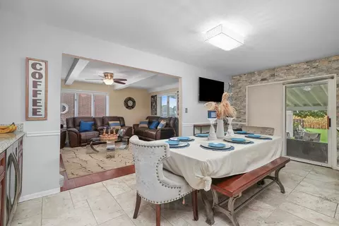 Dining - 18400 Holland Rd, Lansing, IL 60438 photo 1 of 1