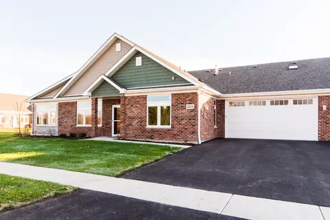 439 Stearn Dr #439, Genoa, IL 60135