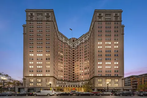 5555 N Sheridan Rd #1110, Chicago, IL 60640