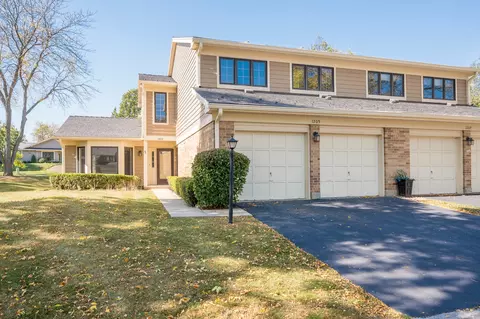 1205 Emerson Ln #31A, Libertyville, IL 60048