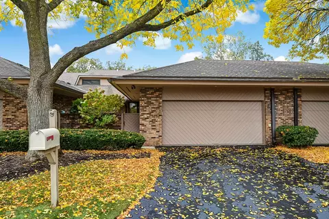 1218 Indian Trail Rd, Hinsdale, IL 60521