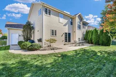 Exterior - 2005 Emerald Dr, Champaign, IL 61822 photo 13 of 13