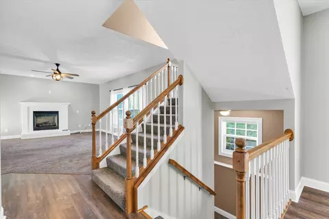 Entry Way - 2005 Emerald Dr, Champaign, IL 61822 photo 6 of 6