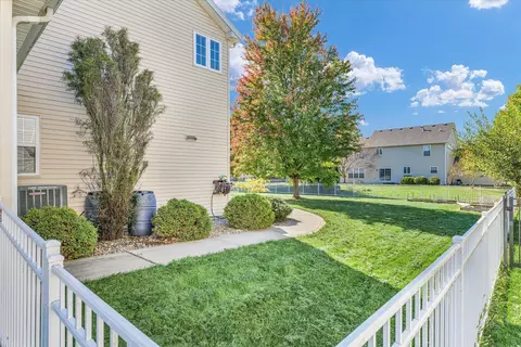 Exterior - 2005 Emerald Dr, Champaign, IL 61822 photo 8 of 13