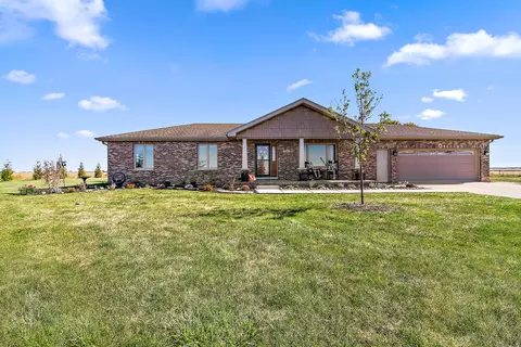 7461 S 5000e Rd, Saint Anne, IL 60964