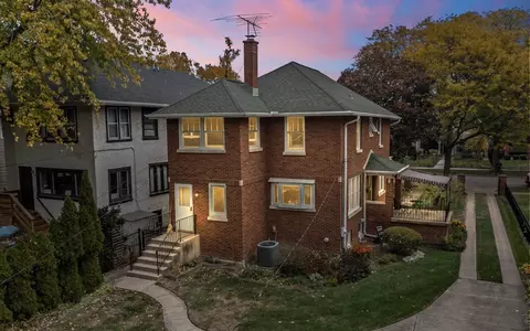 Exterior - 604 Park Ave, River Forest, IL 60305 photo 6 of 9