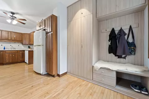 Entry Way - 604 Park Ave, River Forest, IL 60305 photo 3 of 4