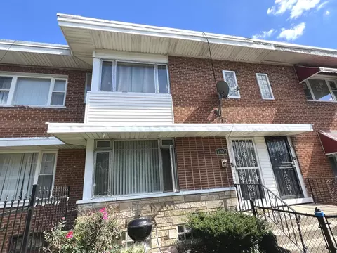 5061 W Gladys Ave, Chicago, IL 60644