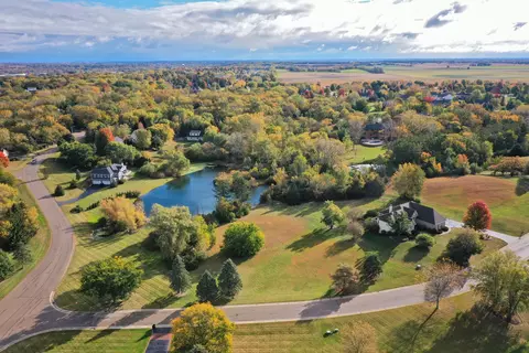7110 Prairie Dr, Spring Grove, IL 60081 photo 3