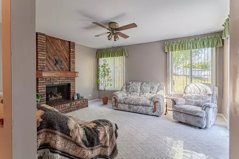 989 S Chippendale Dr, Bartlett, IL 60103 photo 8