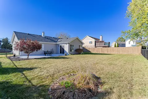 989 S Chippendale Dr, Bartlett, IL 60103 photo 17
