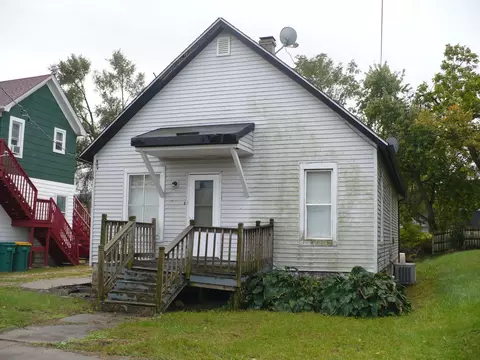 620 Jerome Ave, Joliet, IL 60432 photo 2
