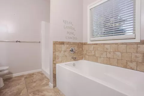 Bath - 2267 Emory Ln, Normal, IL 61761 photo 2 of 3
