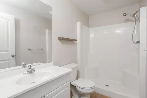 Bath - 2267 Emory Ln, Normal, IL 61761 photo 3 of 3