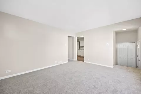 Living - 8719 44th Pl, Lyons, IL 60534 photo 2 of 3