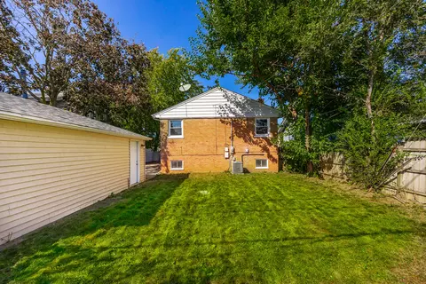 Exterior - 8719 44th Pl, Lyons, IL 60534 photo 4 of 4