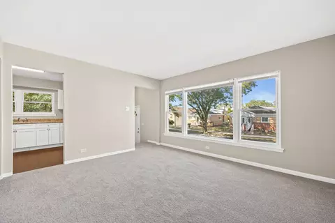 Living - 8719 44th Pl, Lyons, IL 60534 photo 1 of 3