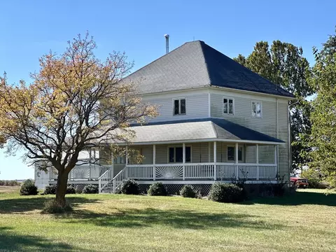 24749 N 1400 East Rd, Odell, IL 60460