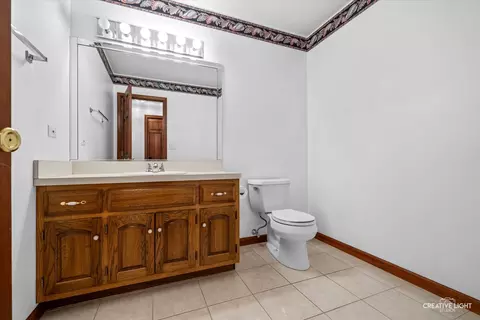 203 Oak Ct, Minooka, IL 60447 photo 5