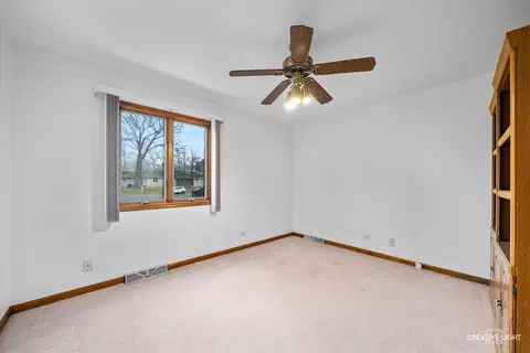 203 Oak Ct, Minooka, IL 60447 photo 4