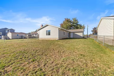 Exterior - 409 E 26th St, Sterling, IL 61081 photo 5 of 5